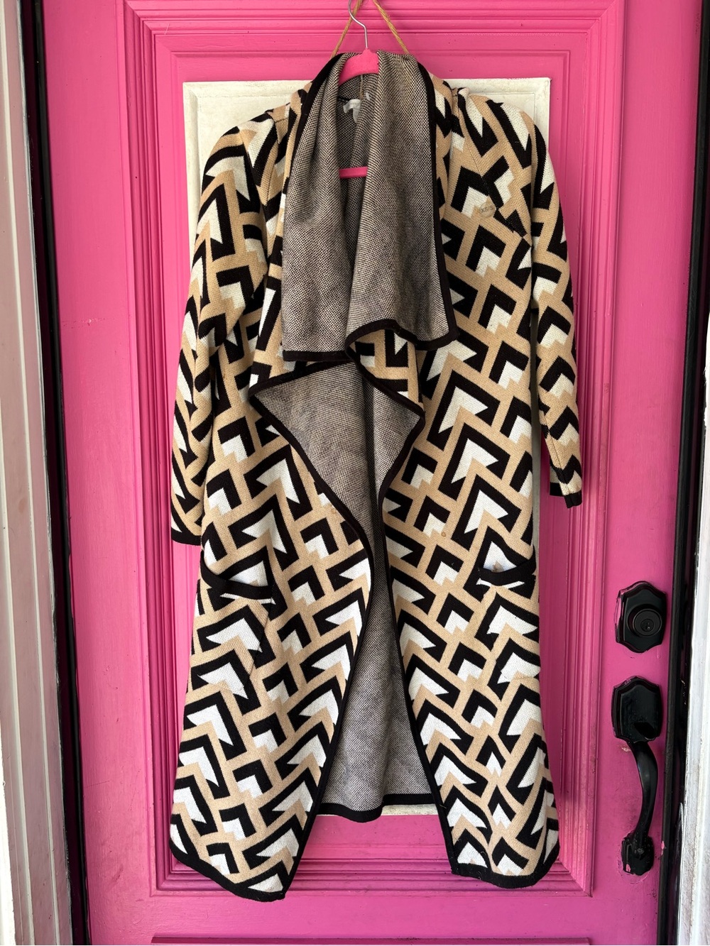 New York & Company Geometric Open-Front Long Cardigan - Tan/Black/White